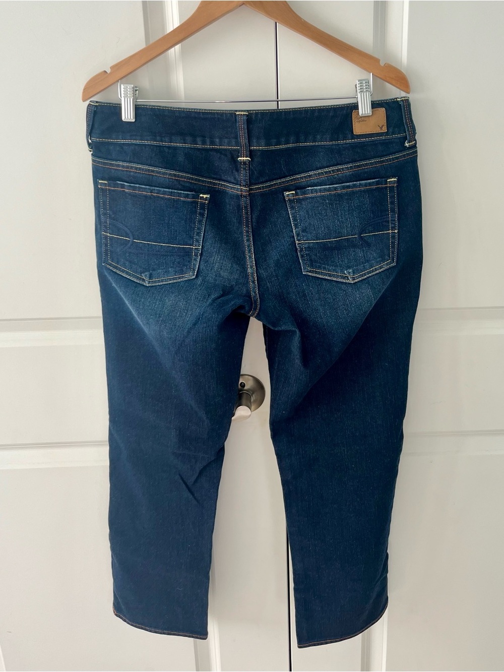 American Eagle women’s size 12 dark wash Artist cropped stretch denim jeans - Picture 2 of 7